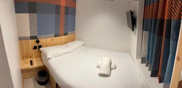 Easyhotel Paddington London Exteriör bild